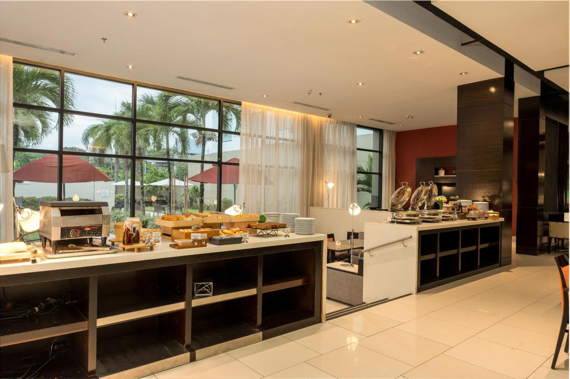 Courtyard By Marriott Panama Metromall Токумен Экстерьер фото