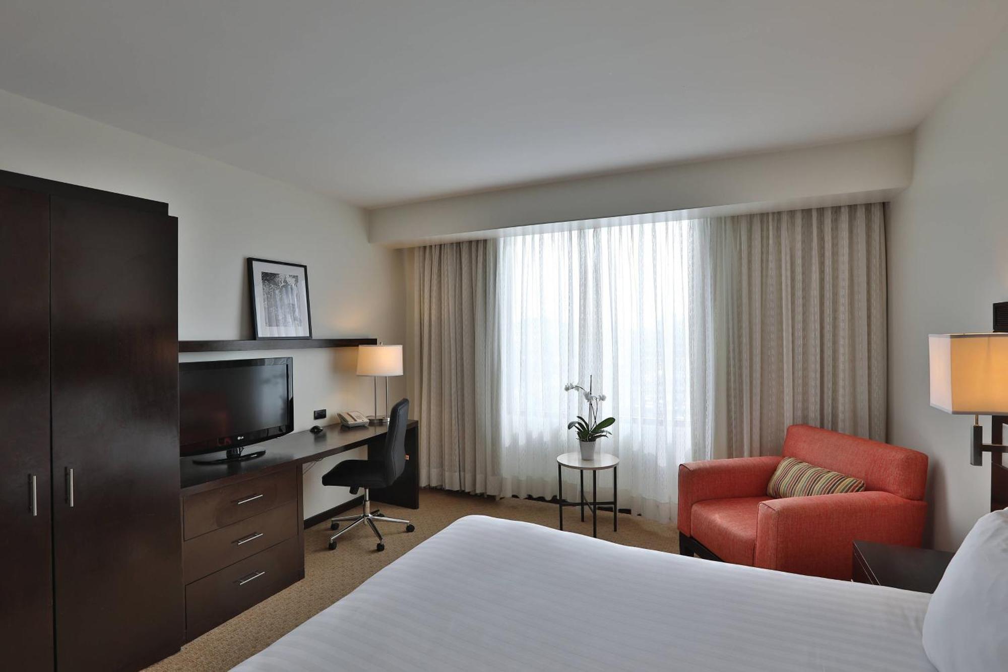 Courtyard By Marriott Panama Metromall Токумен Экстерьер фото