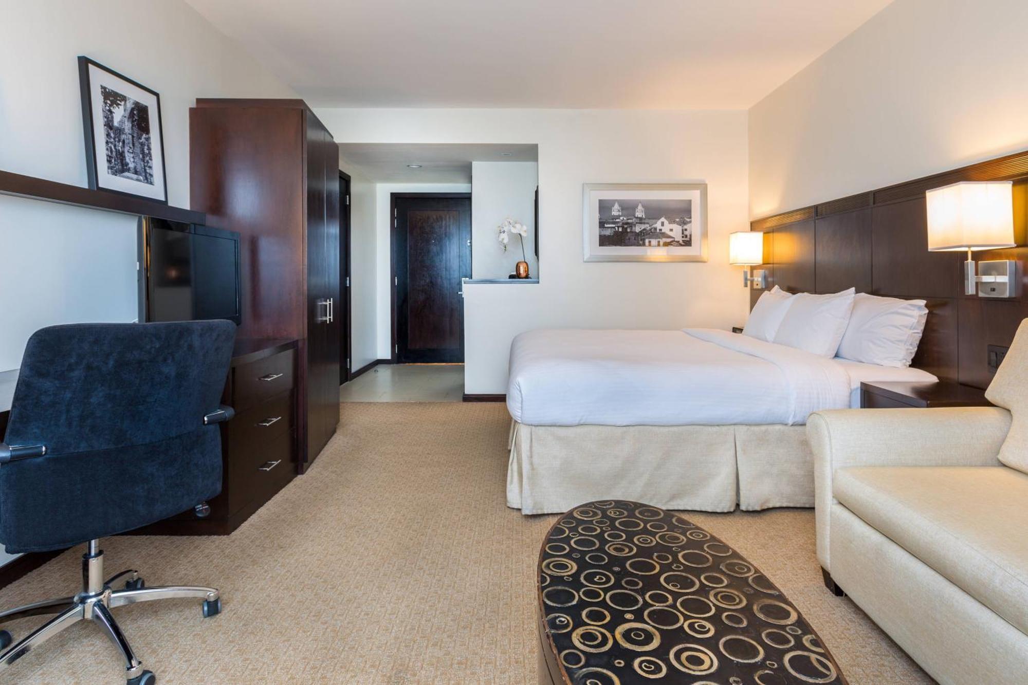 Courtyard By Marriott Panama Metromall Токумен Экстерьер фото